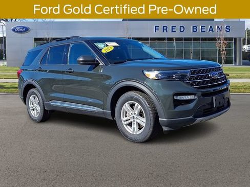 Certified 2023 Ford Explorer XLT w/ Equipment Group 202A AWD/4WD image 1