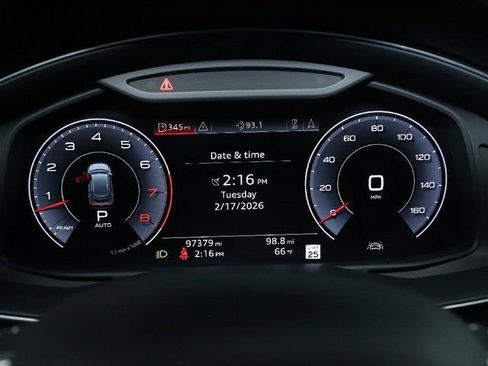 Used 2020 Audi Q8 Premium Plus image 29