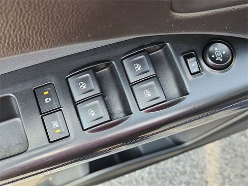 Used 2016 Chevrolet Colorado Z71 image 21