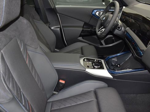 New 2026 BMW X3 xDrive30 w/ M Sport Package image 24