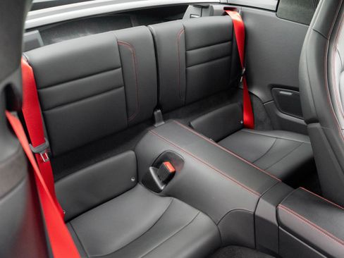 Used 2024 Porsche 911 Targa 4 GTS w/ Premium Package image 31