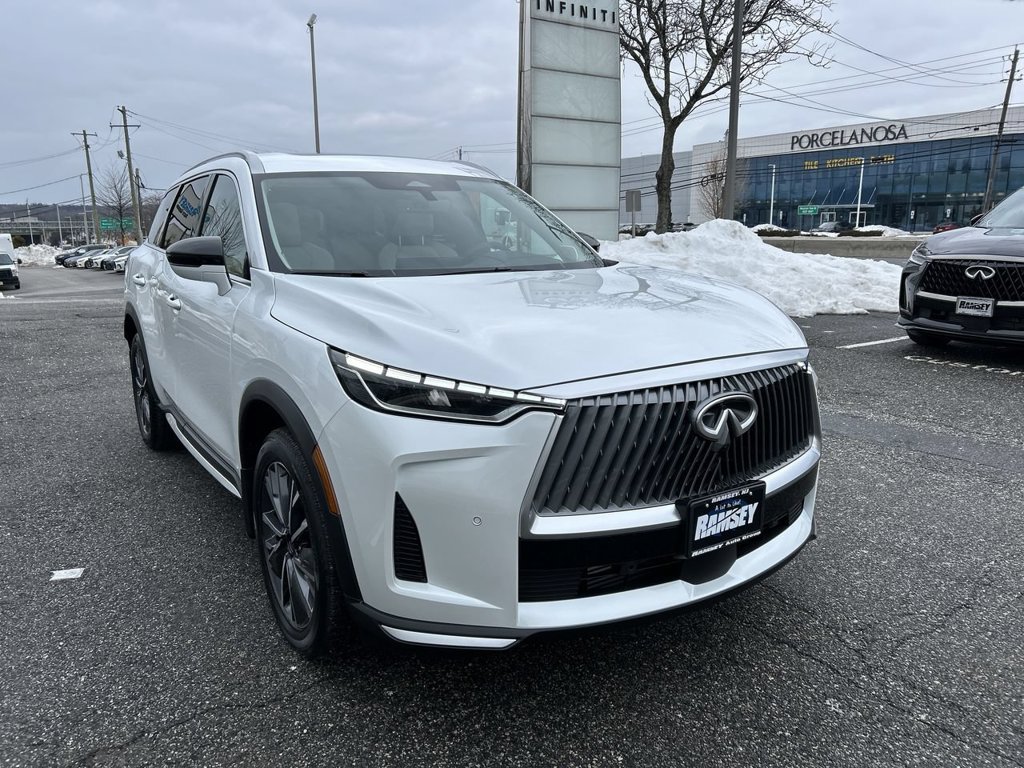 Used 2026 INFINITI QX60 Luxe w/ Cargo Package AWD/4WD image 2