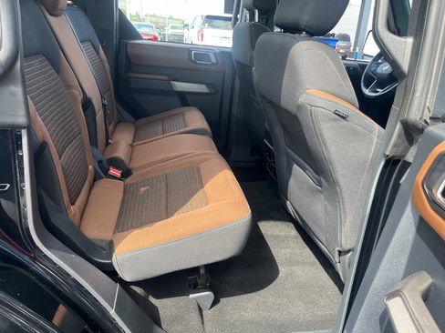 Used 2022 Ford Bronco Outer Banks w/ Sasquatch Package AWD/4WD image 27