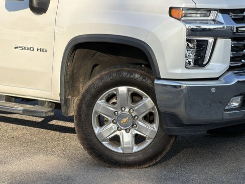 Used 2022 Chevrolet Silverado 2500 LTZ w/ LTZ Premium Package image 3