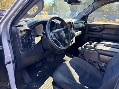 Used 2022 Chevrolet Silverado 1500 Custom image 9