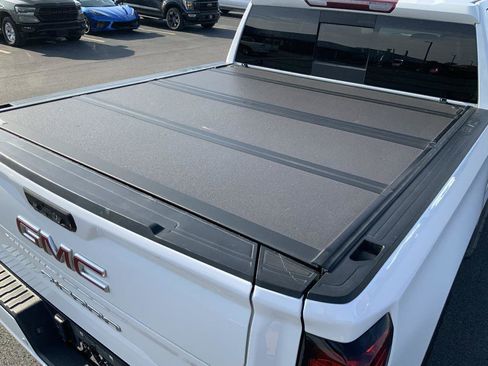 Used 2023 GMC Sierra 1500 AT4 w/ AT4 Premium Package image 22