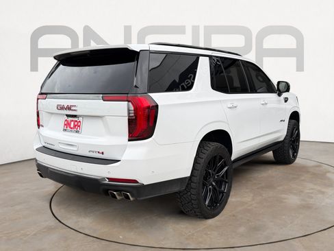 Used 2026 GMC Yukon AT4 w/ AT4 Premium Plus Package AWD/4WD image 9