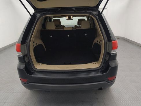 Used 2019 Jeep Grand Cherokee Laredo AWD/4WD image 29