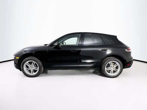 Certified 2026 Porsche Macan AWD/4WD image 2