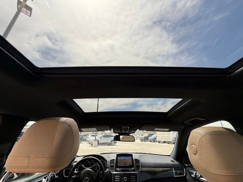 Used 2017 Mercedes-Benz GLS 450 4MATIC image 15