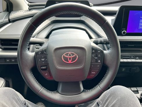 Used 2024 Toyota Prius LE FWD image 14
