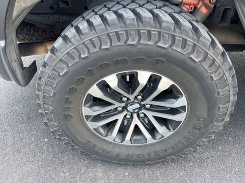 Used 2019 Ford F150 Raptor w/ Equipment Group 801A Mid image 13