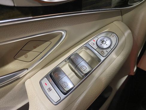 Used 2016 Mercedes-Benz GLC 300 image 9