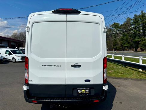 Used 2018 Ford Transit 250 130 Medium Roof image 32