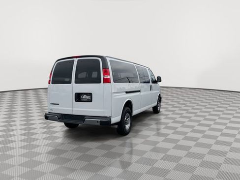 Certified 2024 Chevrolet Express 3500 LT w/ LT Preferred Equipment Group RWD image 10