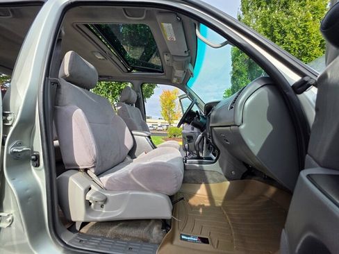 Used 2001 Toyota 4Runner SR5 image 14