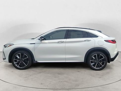 New 2025 INFINITI QX55 Essential image 2