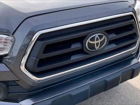 Used 2021 Toyota Tacoma SR5 image 28