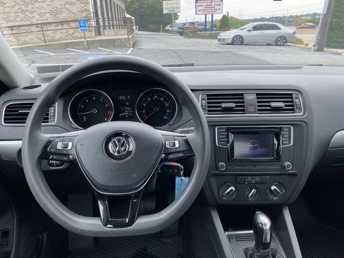 Used 2017 Volkswagen Jetta S FWD image 22