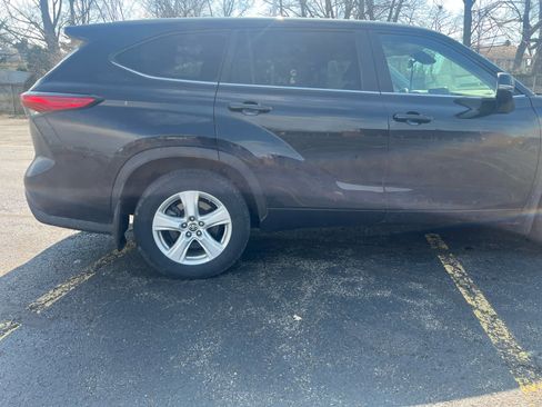Used 2023 Toyota Highlander LE image 10