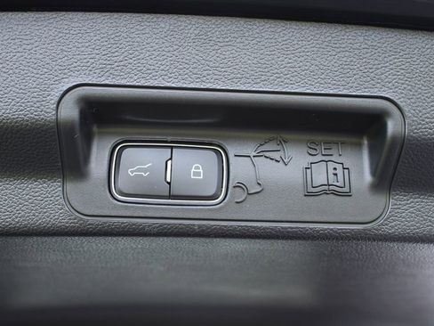 Used 2024 Ford Explorer XLT w/ Equipment Group 202A image 13