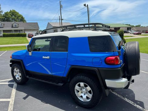 Used 2007 Toyota FJ Cruiser 4WD image 5