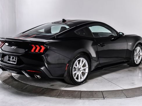 Used 2024 Ford Mustang GT Premium RWD image 6