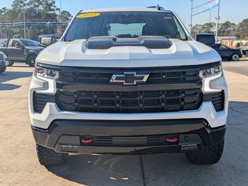 Used 2023 Chevrolet Silverado 1500 LT Trail Boss w/ Protection Package image 3