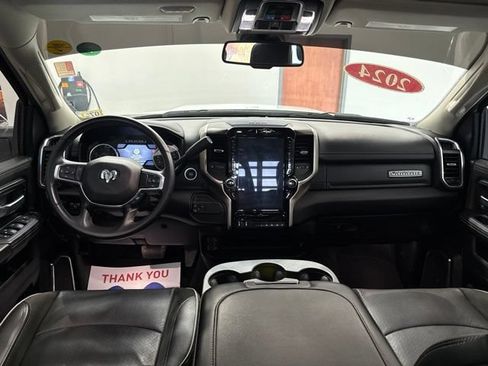 Used 2024 RAM 2500 Laramie AWD/4WD image 46
