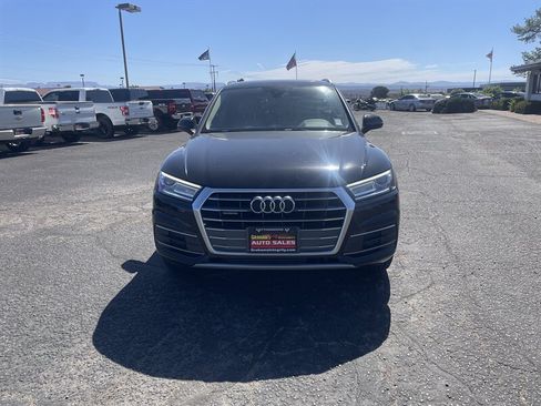 Used 2018 Audi Q5 2.0T Premium w/ Convenience Package AWD/4WD image 2