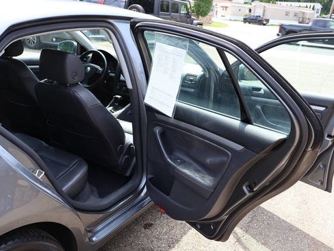 Used 2006 Volkswagen Jetta TDI FWD image 26
