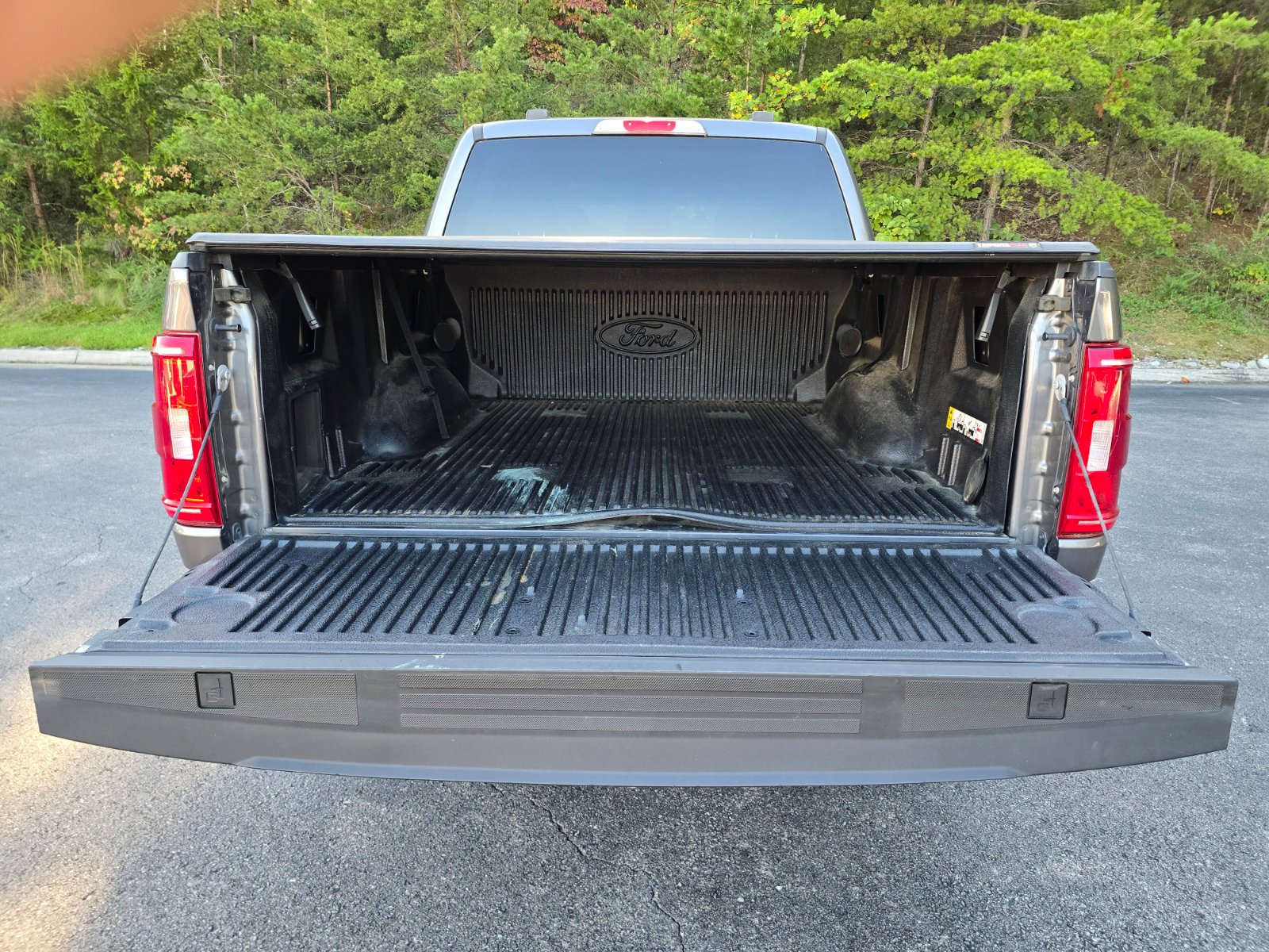 Used 2022 Ford F150 XLT w/ Equipment Group 302A High AWD/4WD image 12