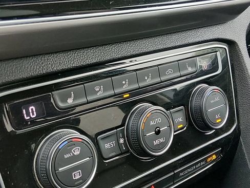 Used 2019 Volkswagen Atlas SEL AWD/4WD image 21