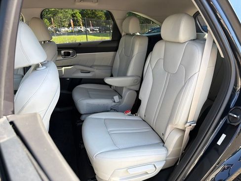 Certified 2024 Kia Sorento SX Prestige AWD/4WD image 20