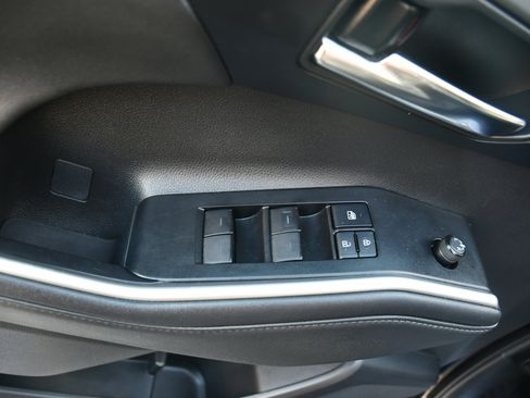 Certified 2022 Toyota Highlander XLE image 11