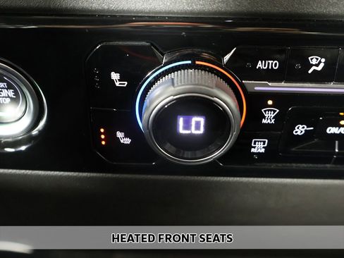 Used 2024 Chevrolet Silverado 1500 LT image 7