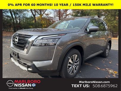 New 2025 Nissan Pathfinder SL