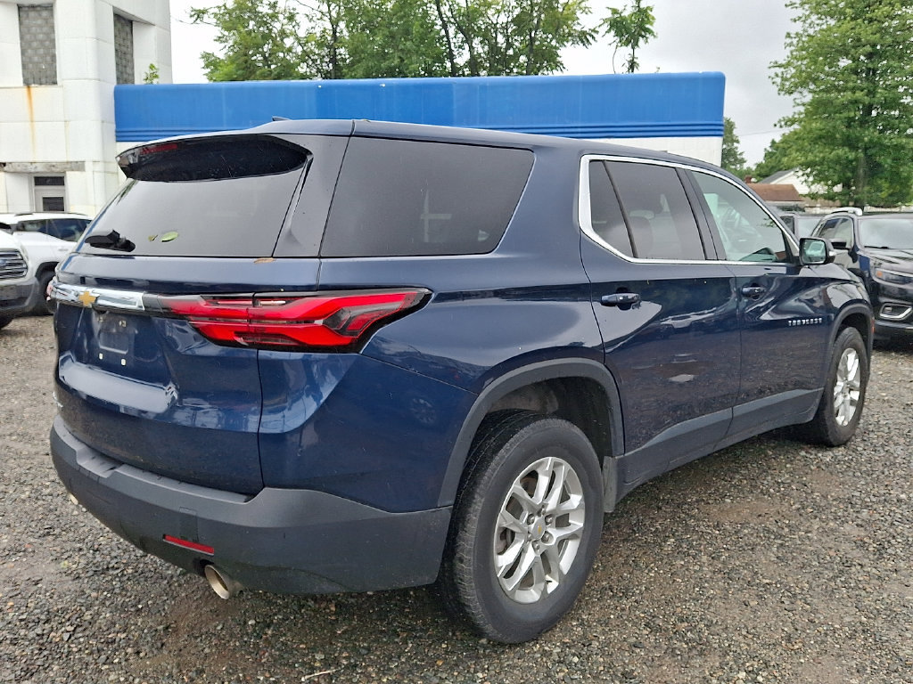 Used 2023 Chevrolet Traverse LS w/ Safety Package AWD/4WD image 8