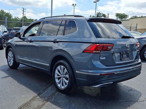 Used 2018 Volkswagen Tiguan SE AWD/4WD image 4