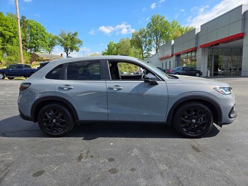 Used 2024 Honda HR-V Sport image 9