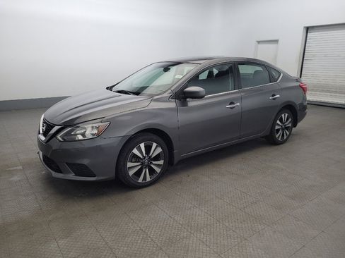 Used 2019 Nissan Sentra SV w/ Special Edition Package image 2