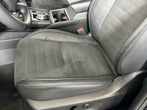 Used 2023 Mitsubishi Outlander SE AWD/4WD image 19