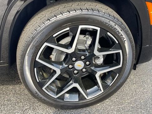 New 2026 Chevrolet Traverse High Country w/ LPO, Floor Liner Package FWD image 29