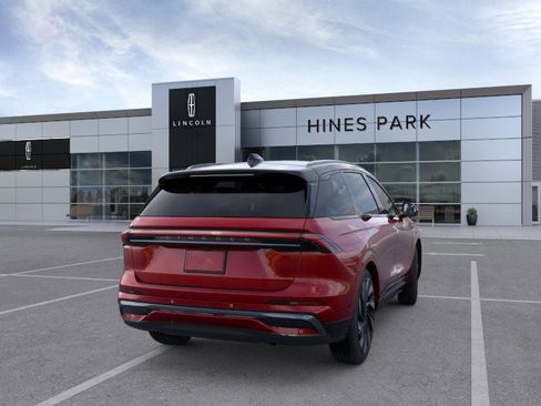 New 2026 Lincoln Nautilus Reserve w/ Jet Appearance Package image 8