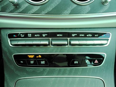 Used 2023 Mercedes-Benz E 350 Sedan image 46