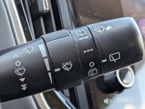 Used 2021 Subaru Outback Premium image 10