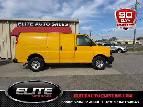 Used 2023 Chevrolet Express 2500 image 1