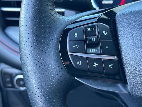 Certified 2025 Ford Explorer ST-Line w/ ST-Line Street Pack image 27