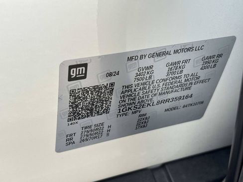 Used 2024 GMC Yukon Denali Ultimate w/ LPO, Floor Liner Package AWD/4WD image 28