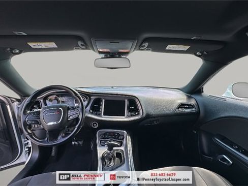 Used 2022 Dodge Challenger GT image 10